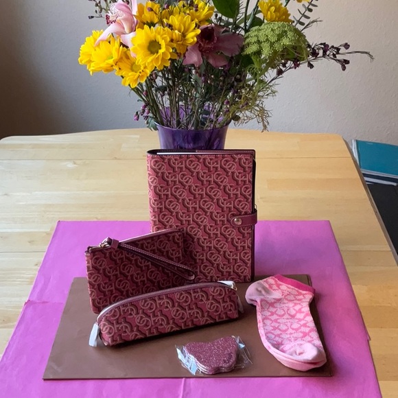 🌸 COACH NOTEBOOK WITH COACH MONOGRAM PRINT 🌸BUNDLE🌸 NWT 🌸 - Picture 4 of 16